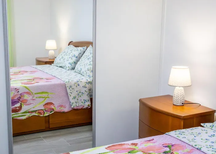 아파트 Avo Benta 1 *